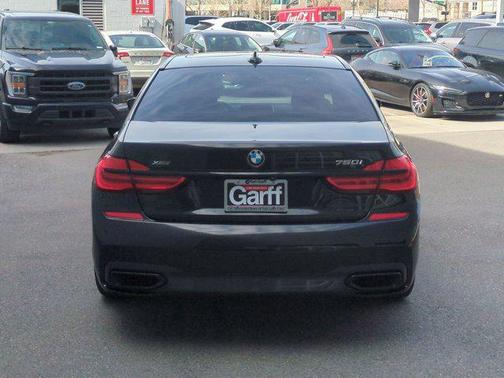 2018 BMW 750 i xDrive