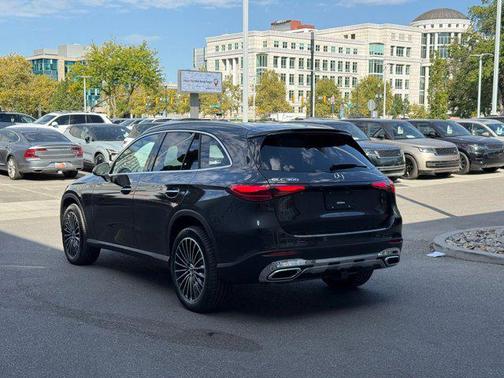 2026 Mercedes-Benz GLC 300 4MATIC