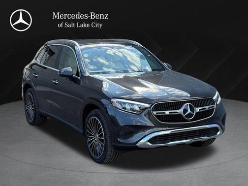 Graphite Grey Metallic 2026 Mercedes-Benz GLC 300 4MATIC