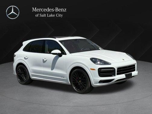 2022 Porsche Cayenne GTS