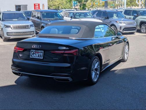 Mythos Black Metallic/Black Roof 2022 Audi A5 45 Premium