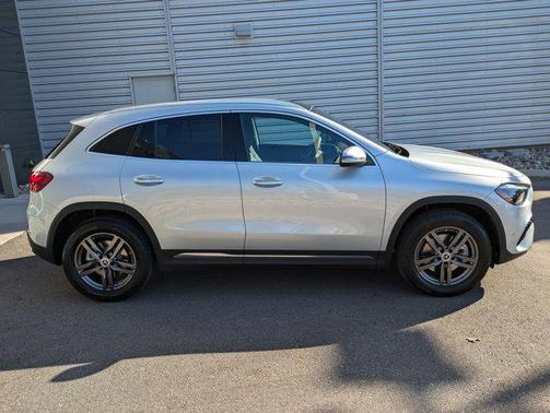 2025 Mercedes-Benz GLA 250 4MATIC