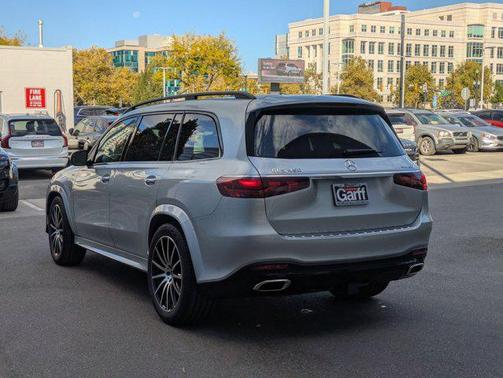2026 Mercedes-Benz GLS 450 4MATIC