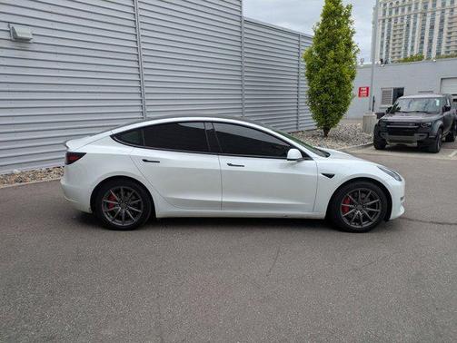 Pearl White Multi-Coat 2022 Tesla Model 3 Performance