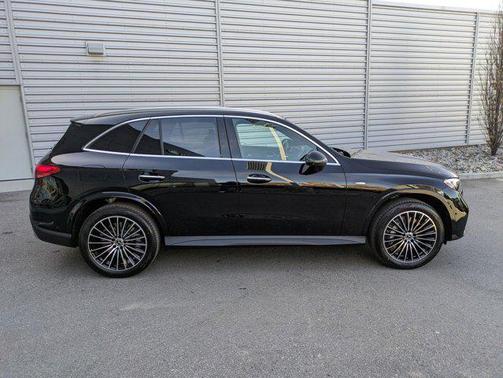 2025 Mercedes-Benz GLC 350e Base