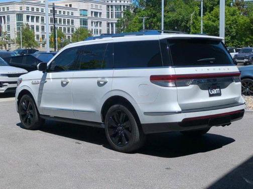 2022 Lincoln Navigator Reserve