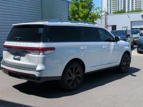 2022 Lincoln Navigator Reserve