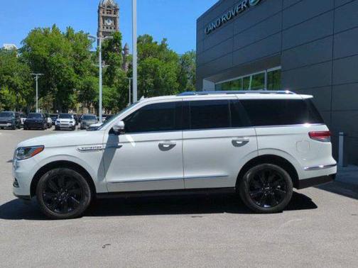 2022 Lincoln Navigator Reserve