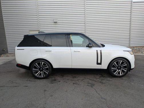2023 Land Rover Range Rover P400 SE