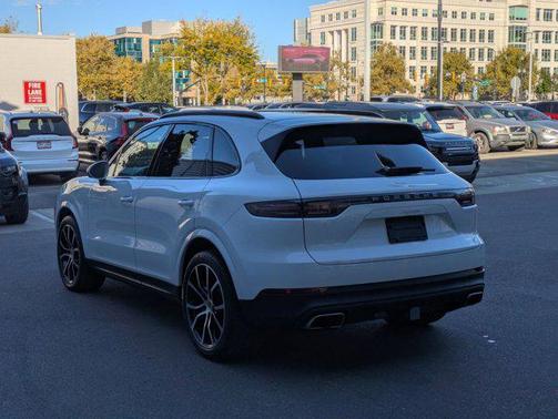 2021 Porsche Cayenne Cayenne