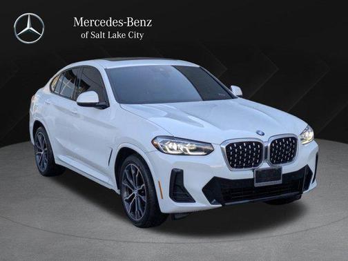 2022 BMW X4 xDrive30i