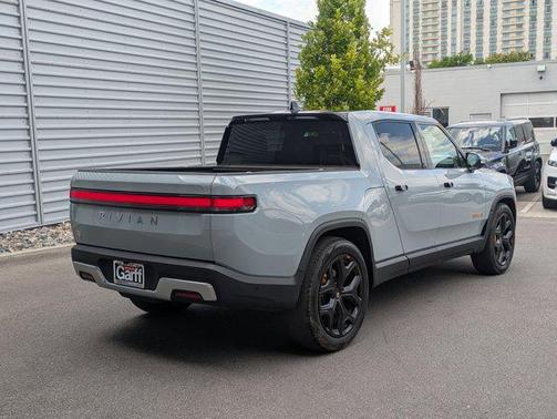 2022 Rivian R1T Adventure