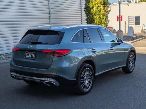 2026 Mercedes-Benz GLC 300 4MATIC