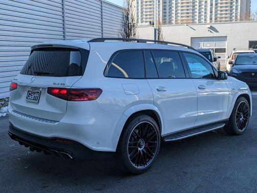 2025 Mercedes-Benz AMG GLS 63 Base