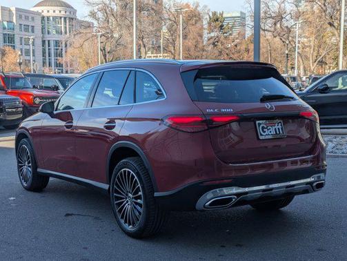 2026 Mercedes-Benz GLC 300 4MATIC