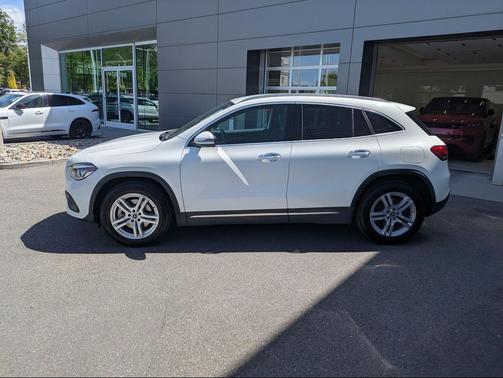 Polar White 2021 Mercedes-Benz GLA 250 Base 4MATIC