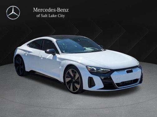 2024 Audi e-tron GT Prestige quattro