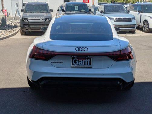 2024 Audi e-tron GT Prestige quattro