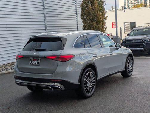 2026 Mercedes-Benz GLC 300 4MATIC