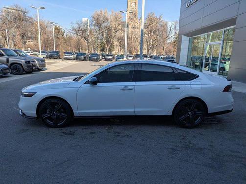 2023 Honda Accord Hybrid Sport-L