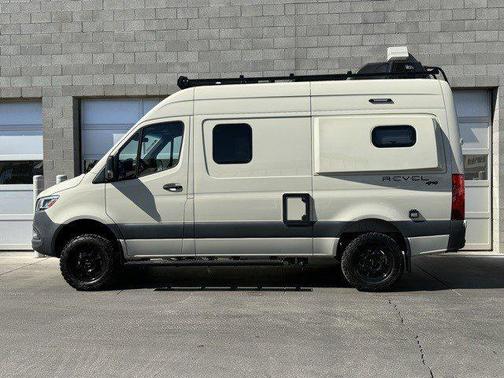 2022 Mercedes-Benz Sprinter 2500 Standard Roof