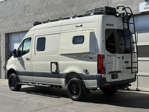 2022 Mercedes-Benz Sprinter 2500 Standard Roof