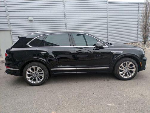 2023 Bentley Bentayga V8 AWD