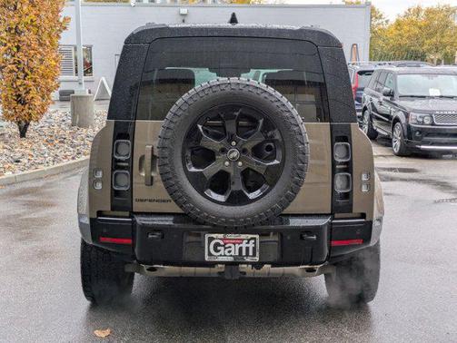 2024 Land Rover Defender 110 P400 X