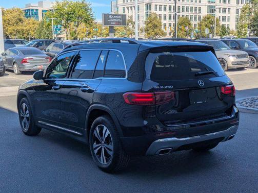 2026 Mercedes-Benz GLB 250 4MATIC