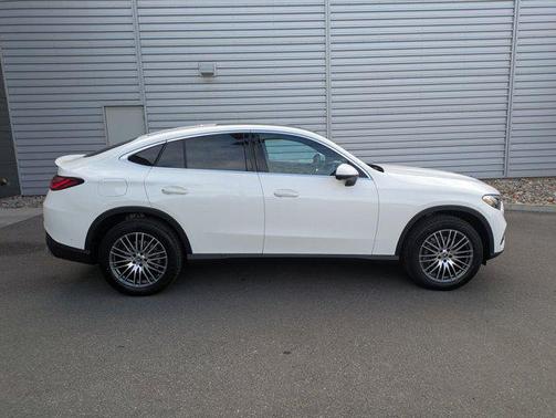 2026 Mercedes-Benz GLC 300 4MATIC Coupe