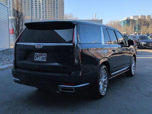 2022 Cadillac Escalade ESV Premium Luxury
