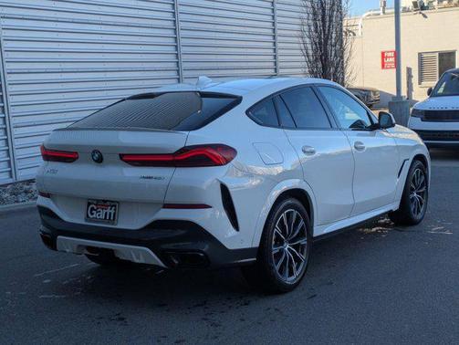 2021 BMW X6 xDrive40i