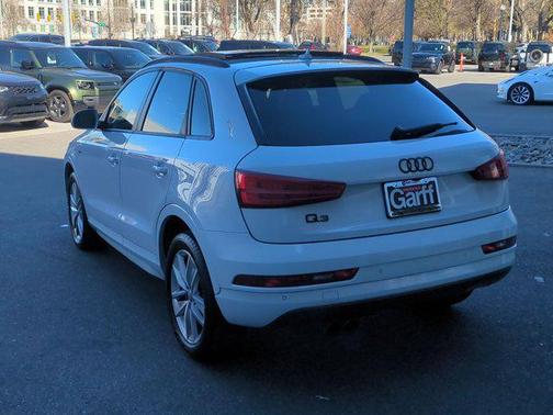 2018 Audi Q3 2.0 TFSI Premium FWD