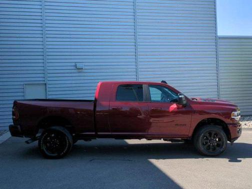 2024 RAM 2500 Laramie Crew Cab 4x4 6'4' Box