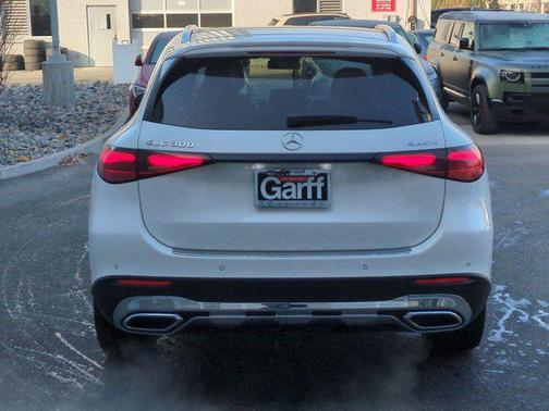 2026 Mercedes-Benz GLC 300 4MATIC