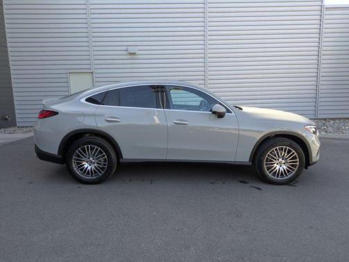 2026 Mercedes-Benz GLC 300 4MATIC Coupe