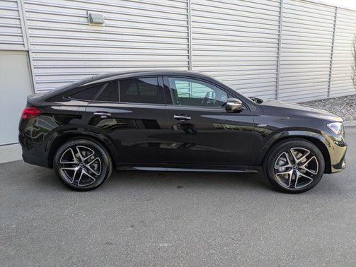 Obsidian Black Metallic 2026 Mercedes-Benz AMG GLE 53 4MATIC+ Coupe