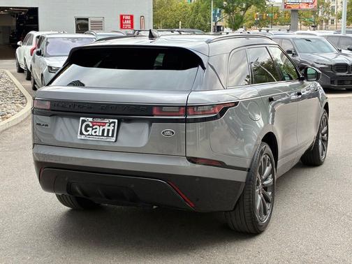 Santorini Black Metallic 2022 Land Rover Range Rover Velar P250 S R-Dynamic