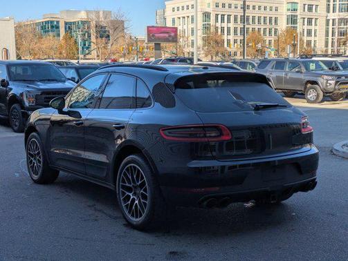 2018 Porsche Macan Sport Edition