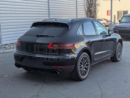 2018 Porsche Macan Sport Edition