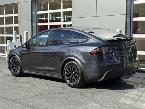 2024 Tesla Model X Long Range