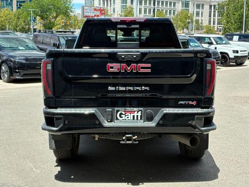 Onyx Black 2024 GMC Sierra 3500 AT4