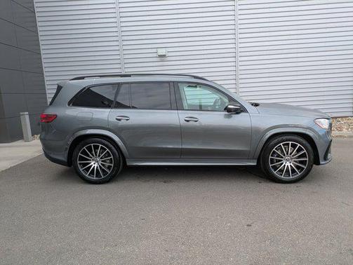 2026 Mercedes-Benz GLS 450 4MATIC