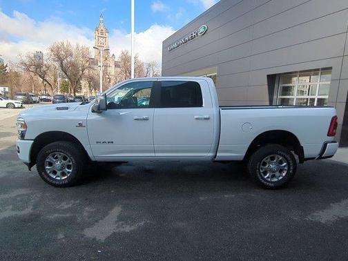 2024 RAM 2500 Laramie Crew Cab 4x4 6'4' Box