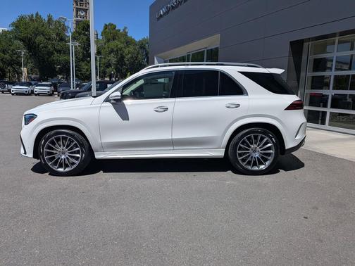 Polar White 2026 Mercedes-Benz GLE 450 4MATIC