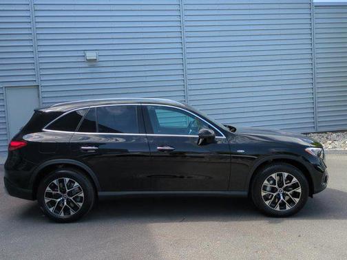 2025 Mercedes-Benz GLC 350e Base