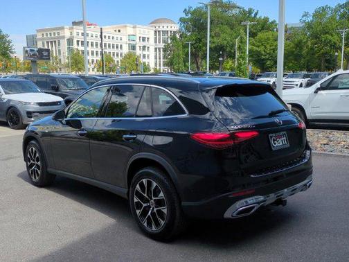 2025 Mercedes-Benz GLC 350e Base