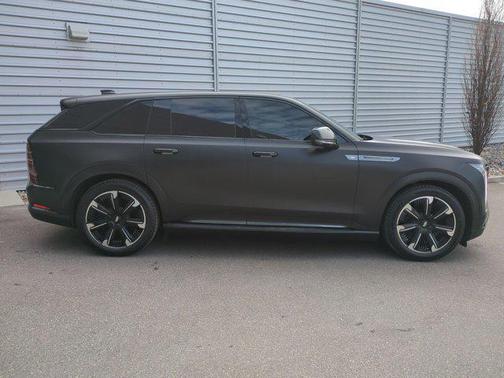 2025 Cadillac Escalade IQ Sport 1