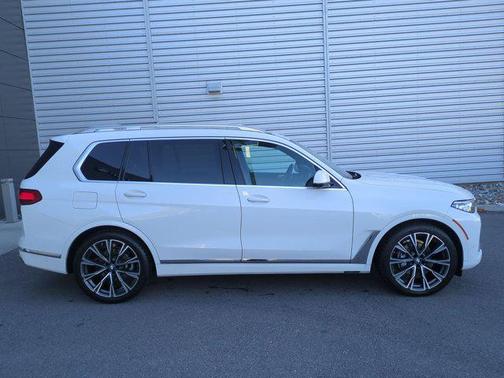 2022 BMW X7 xDrive40i