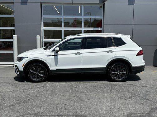 2022 Volkswagen Tiguan 2.0T SE 4MOTION